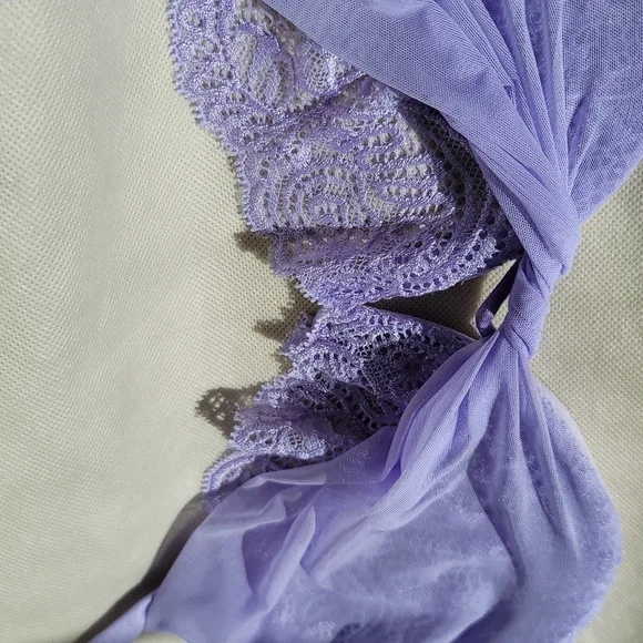 NEW VS LILAC LACY SHEER BRA  36C - Picture 2 of 7
